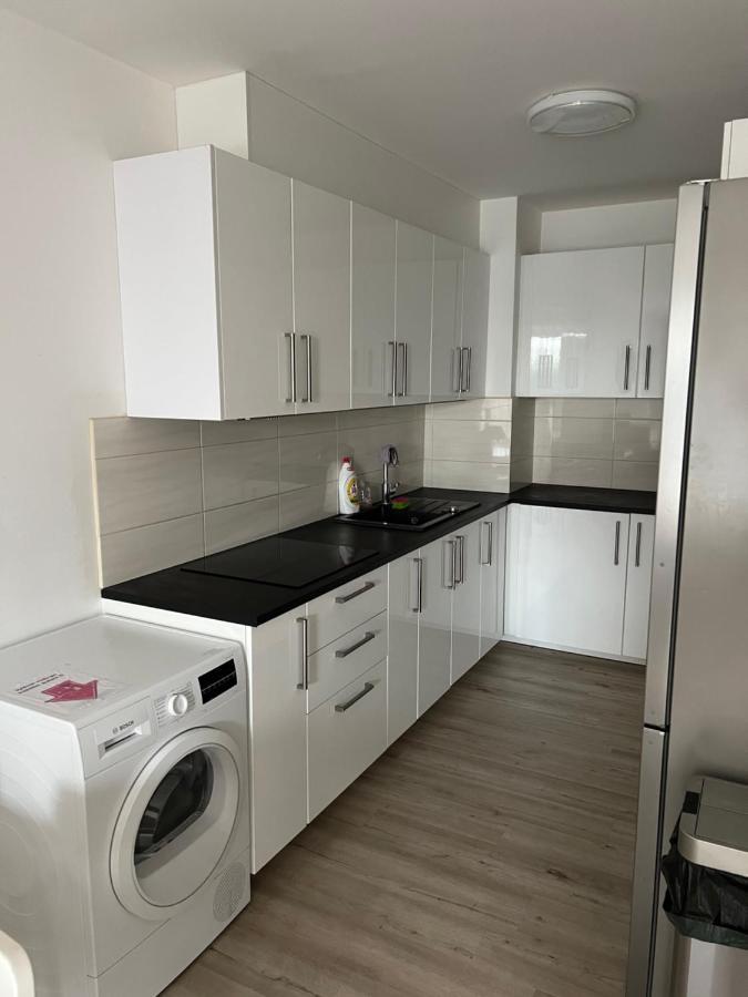 Beautiful 2 Bedroom Apartment Простеёв Экстерьер фото